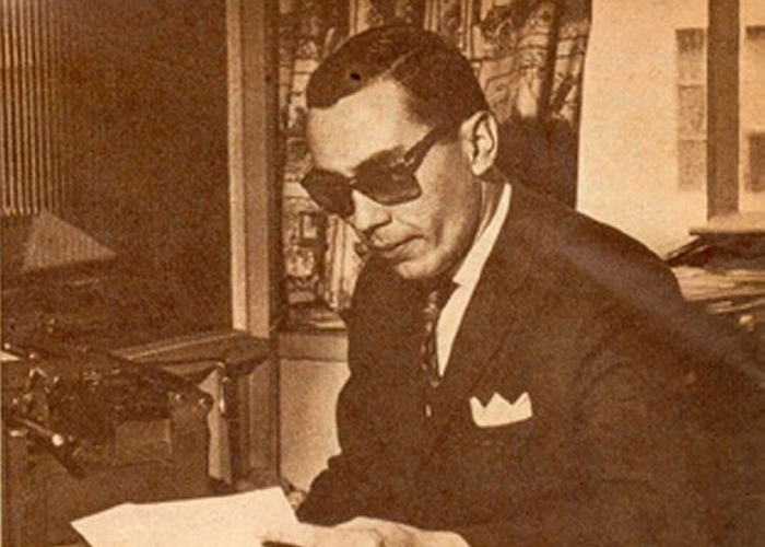 3. Julio Gutitérrez, animador del programa “El Tocadiscos” en Radio Cooperativa, 1964.