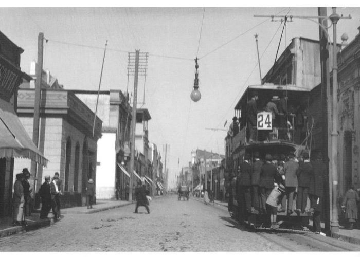 4. Tranvía en San Diego al llegar a Tarapacá, 1920.