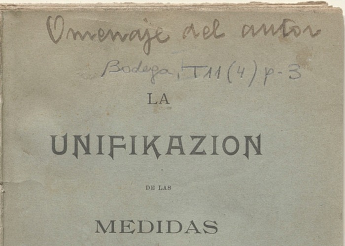 4. La palabra “Unifikazion”, en la portada de este libro, hoy la escribimos así: “Unificación”. El objetivo de esta publicación era, justamente, unificar la forma en la que escribíamos en Chile. Año: 1897.