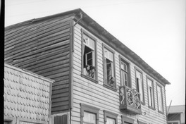 4. Casa de Chiloé, 1973. Fotografía de Armindo Cardoso.