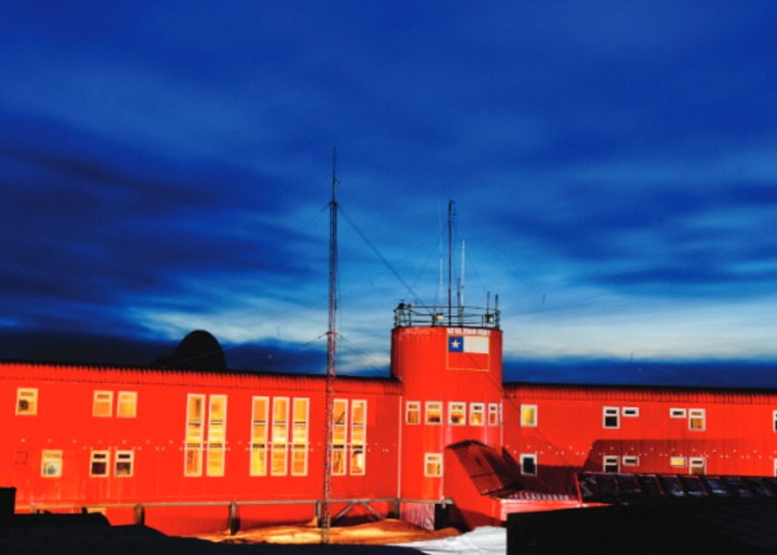 12. Vista de la base actual de Chile en la Antártica.