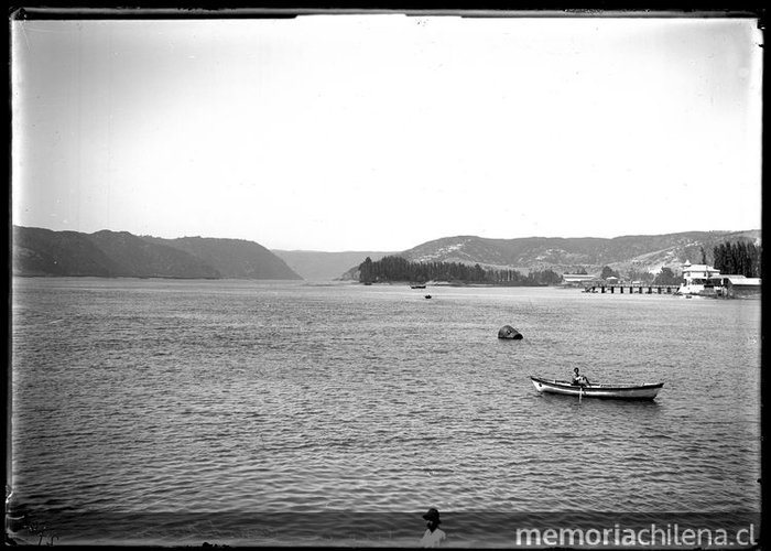 1. Vista del río Maule y Constitución, 1910.