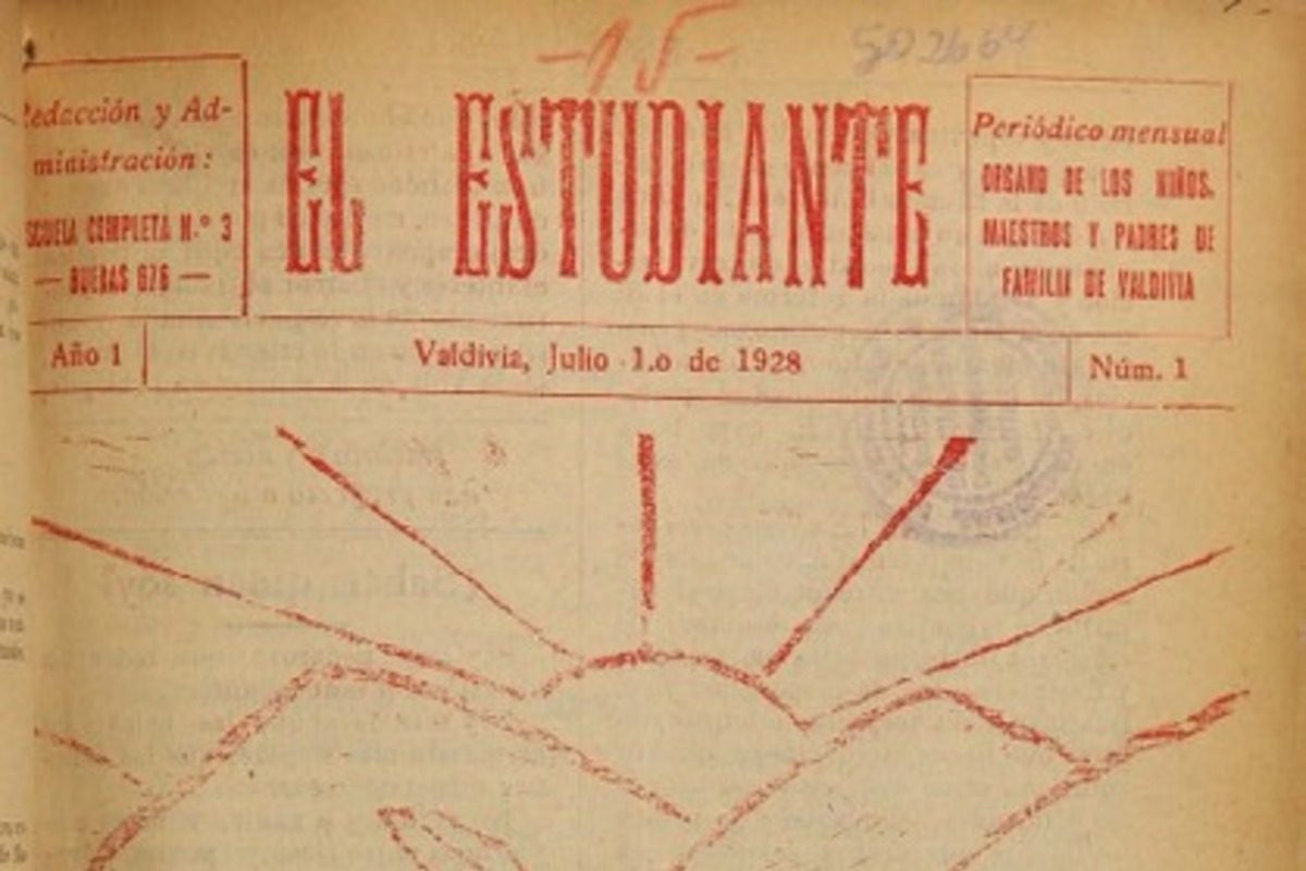 6. "El Estudiante". Periodico mensual órgano de los niños, maestros y padres de familia de Valdivia. Año: 1928.