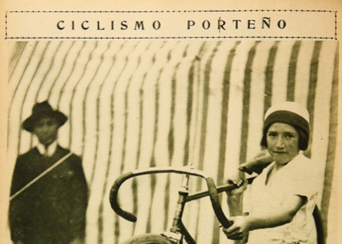 13.	Anita Duarte, ciclista.  Los Sports, 1924.