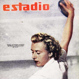 9. Elma Klempau, lanzadora de disco. Estadio, 1947.