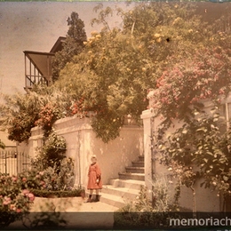  2. En el cerro Alegre, Valparaíso Autocromo de Teodoro  Kulhmann.