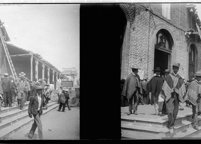 7. Salida de misa en Placilla, 1905. Fotografía de Julio Bertrand Vidal.