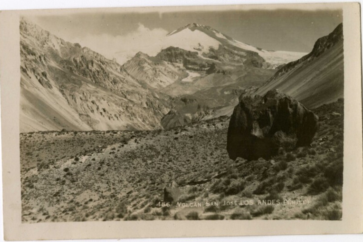 6. Volcán San José, cercano a la localidad de San Gabriel, comuna de San José de Maipo, en 1930.