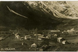 9. El Volcán, alrededor de 1940.