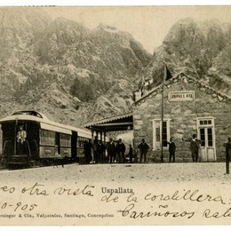 10. Estación Uspallata del Ferrocarril Trasandino, en la Cordillera, año 1905.