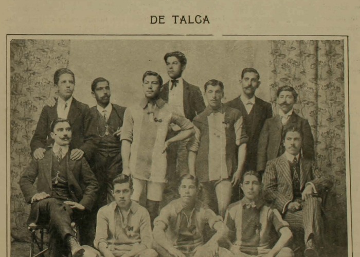 1. Talca National Footbal Club en 1910. Revista Zig Zag 271 (30 de abril ,1910).