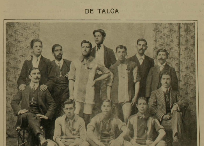 1. Talca National Footbal Club en 1910. Revista Zig Zag 271 (30 de abril ,1910).