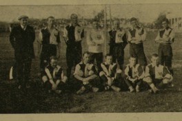 1. Primera selección chilena, que en el año 1910 compitió en Buenos Aires contra Argentina y Uruguay.