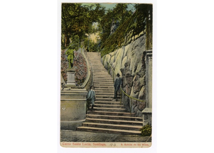 5. Un niño y un adulto en una escalera del cerro Santa Lucía, conocida como "Subida de las niñas". Alrededor del año 1900.