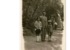 6. Hombre y niños en cerro Santa Lucía. Año 1920.